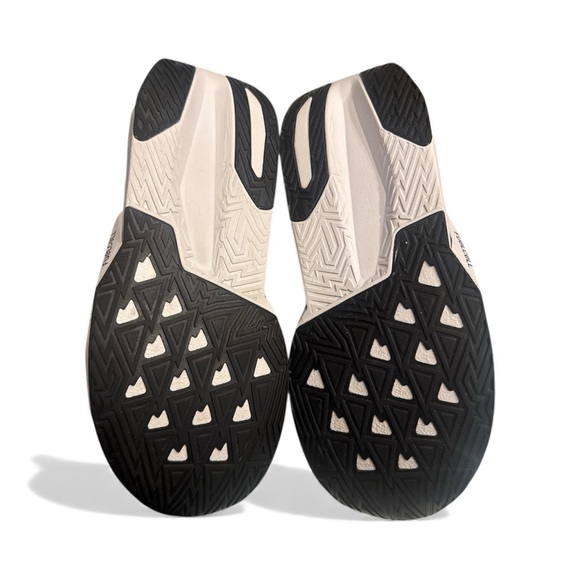 New Balance Fuel Cell Rebel - Picture 4 of 5